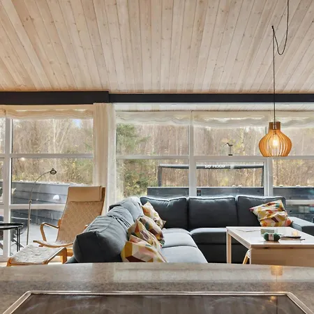 Ferienhaus Cozy In With Kitchen