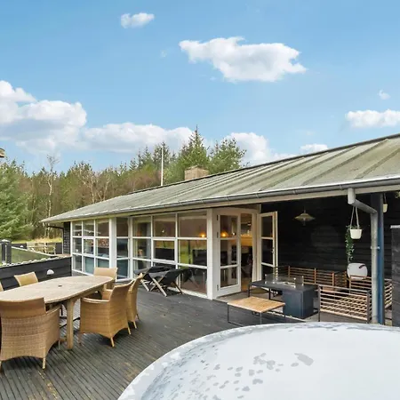 Semesterbostad Cozy In With Kitchen